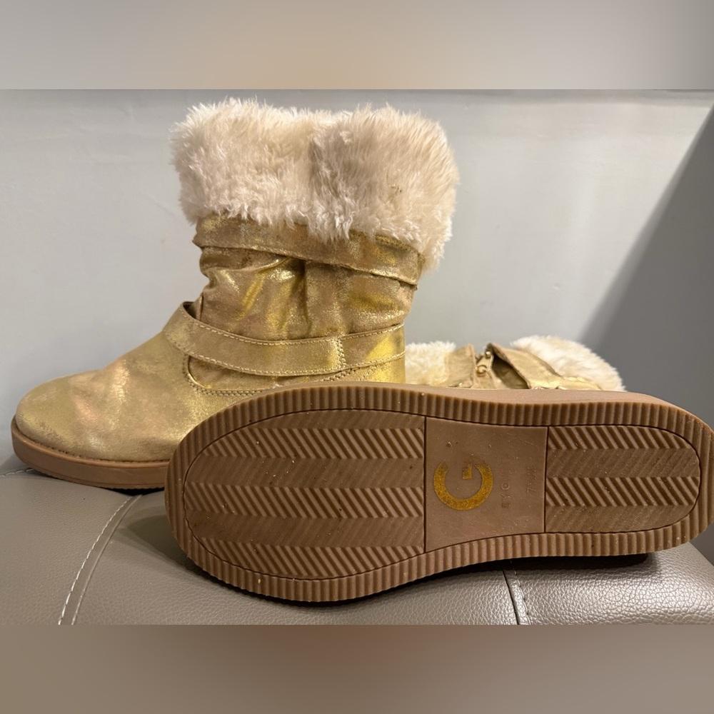 G by Guess Metallic Gold Faux-Fur Winter Boots - Picture 4 of 6